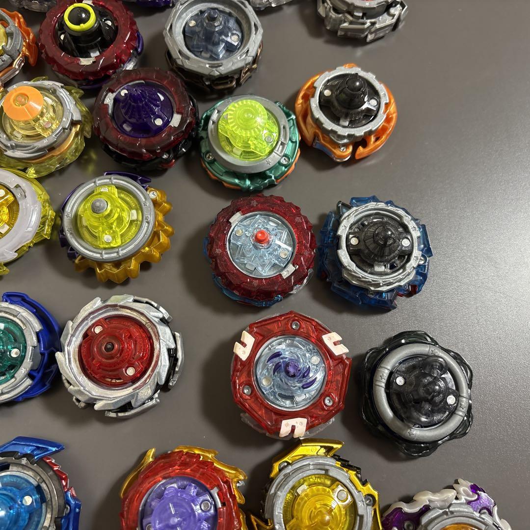 ベイブレードバースト　まとめ売り　81個セット　組み立て確認済み