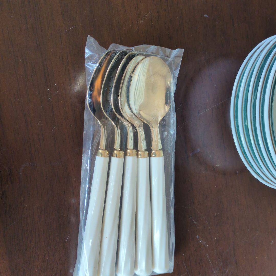 花柄皿5枚セットとスプーン5本