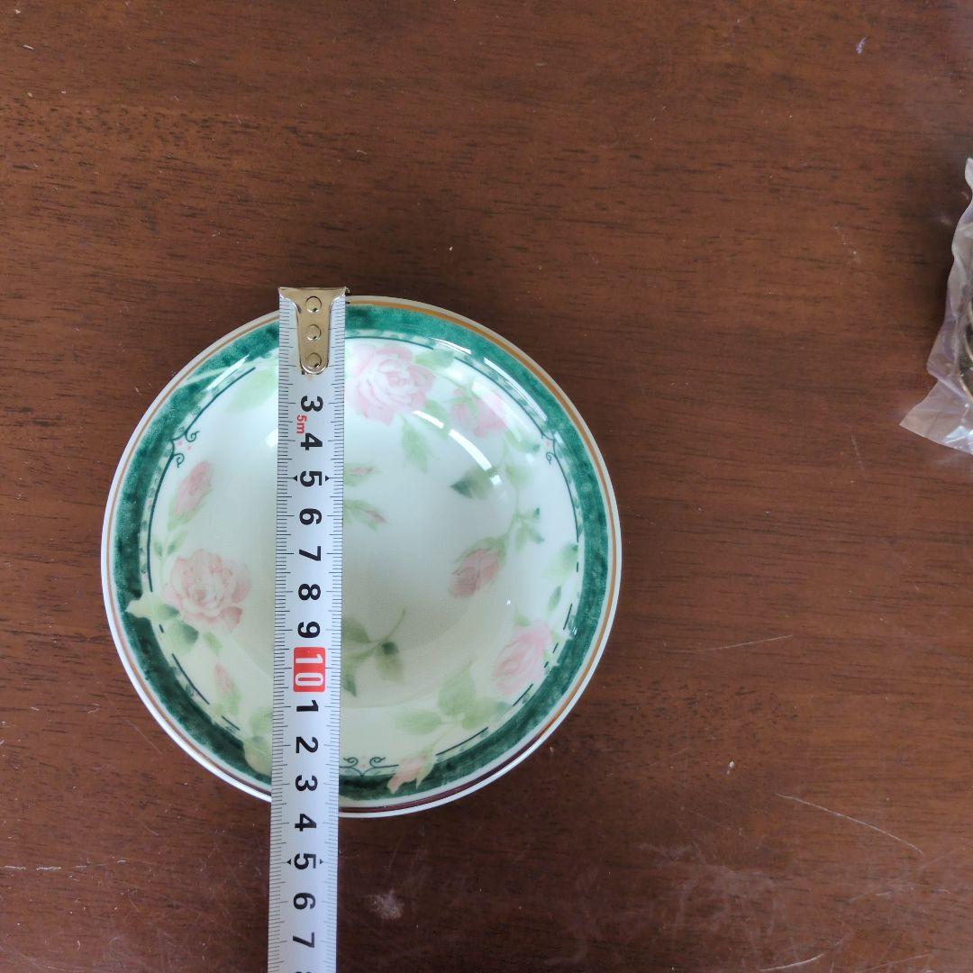 花柄皿5枚セットとスプーン5本