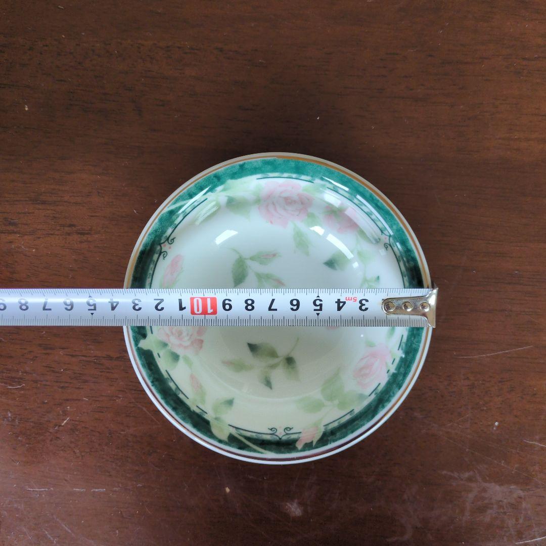 花柄皿5枚セットとスプーン5本