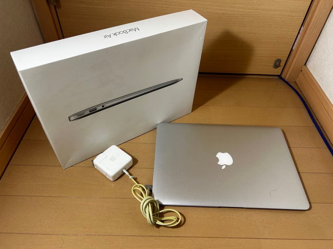 MacBook Air 2017 US配列 シルバー 本体 充電ケーブル　箱