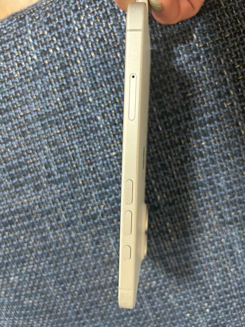値下げ！iPhone16(128GB)本体　ホワイト
