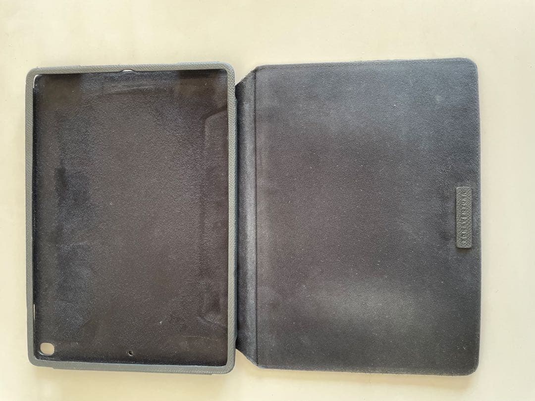 BONAVENTURA iPadケース　カバー　9.7インチ　ブラック