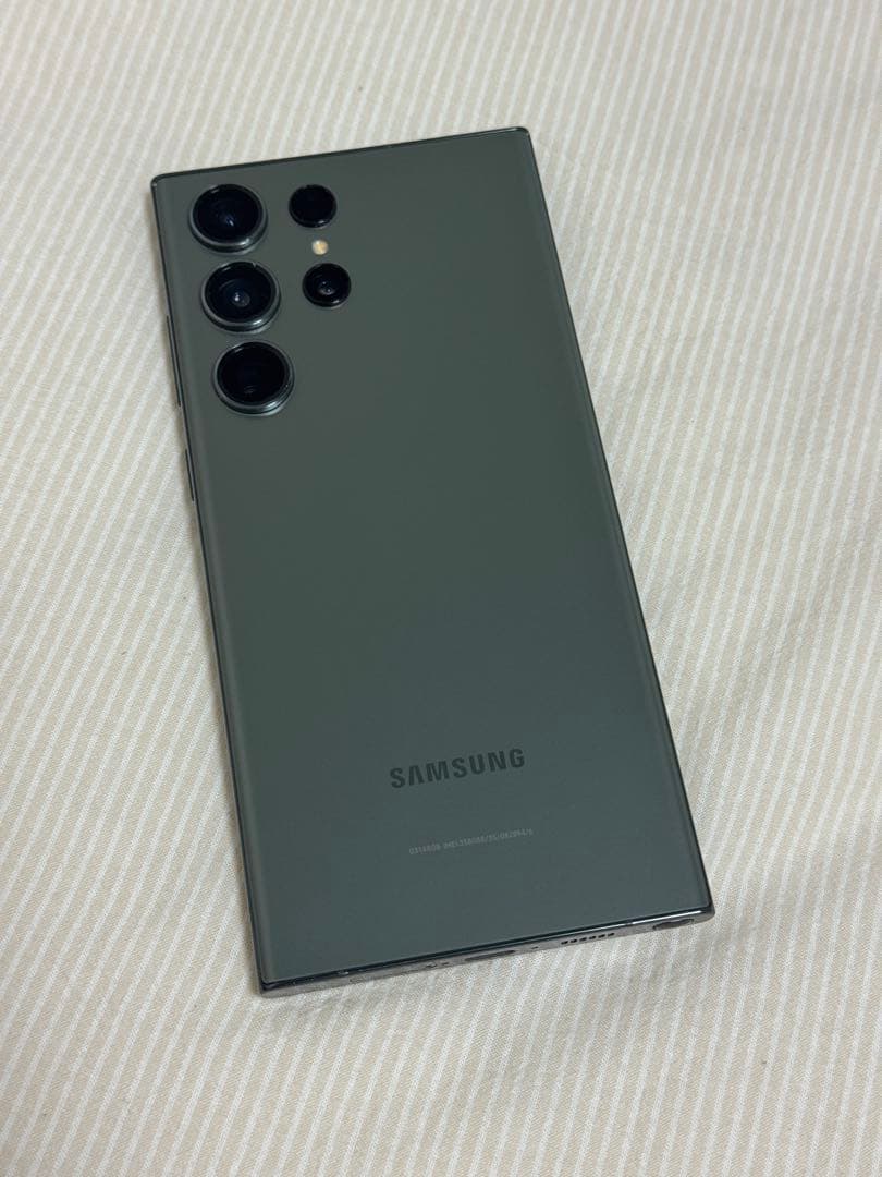 Samsung Galaxy S23 Ultra 本体 256GB SIMフリー