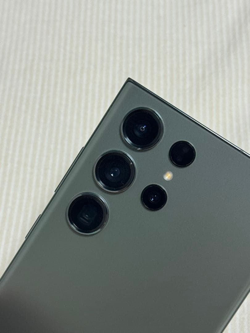 Samsung Galaxy S23 Ultra 本体 256GB SIMフリー