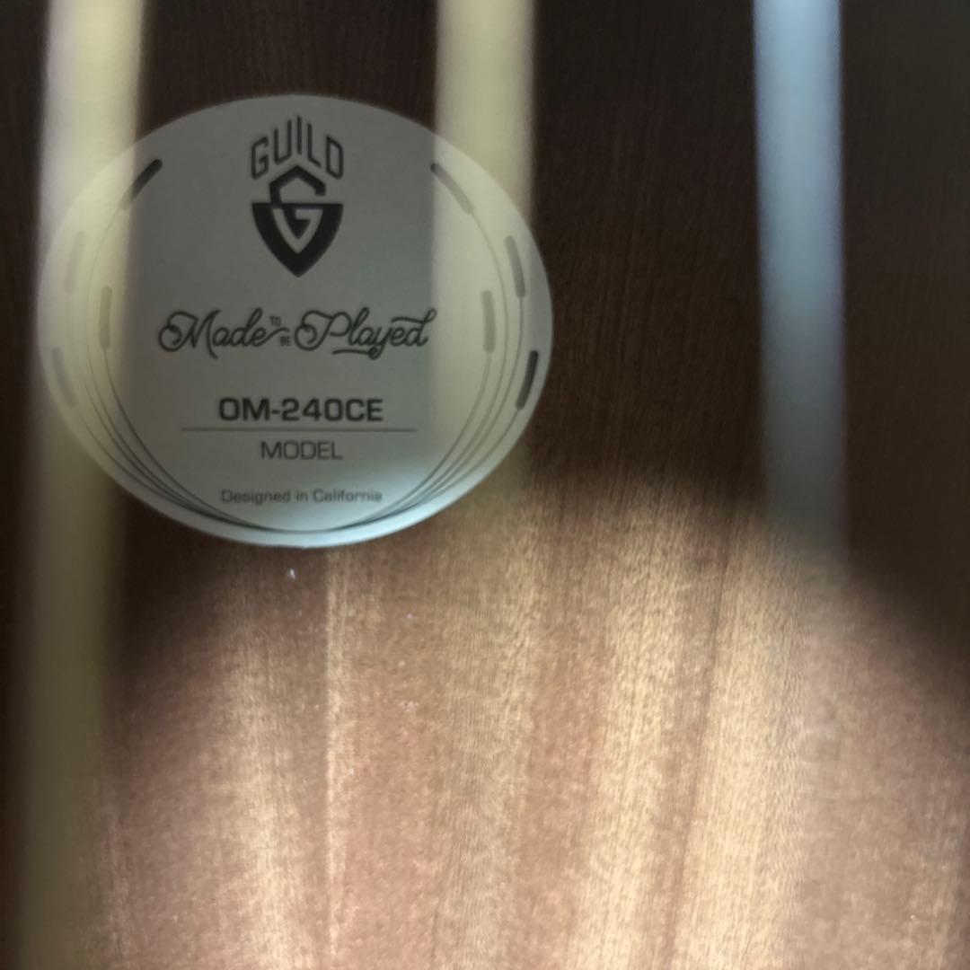 GUILD OM-240CE アコースティックギター