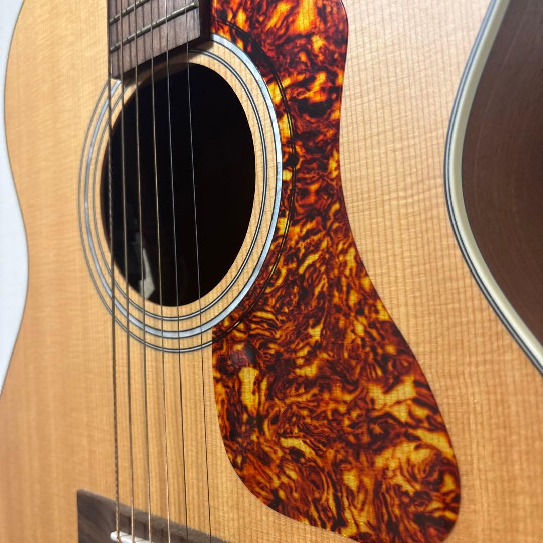 GUILD OM-240CE アコースティックギター
