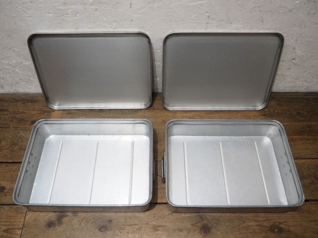 1206 ②2個セット　蓋付　レトロなアルミケース　バット　収納箱　ビンテージ