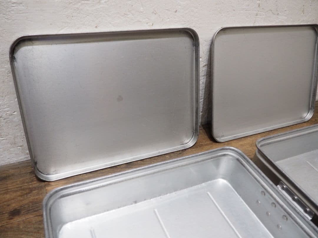 1206 ②2個セット　蓋付　レトロなアルミケース　バット　収納箱　ビンテージ