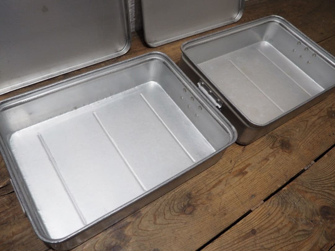 1206 ②2個セット　蓋付　レトロなアルミケース　バット　収納箱　ビンテージ