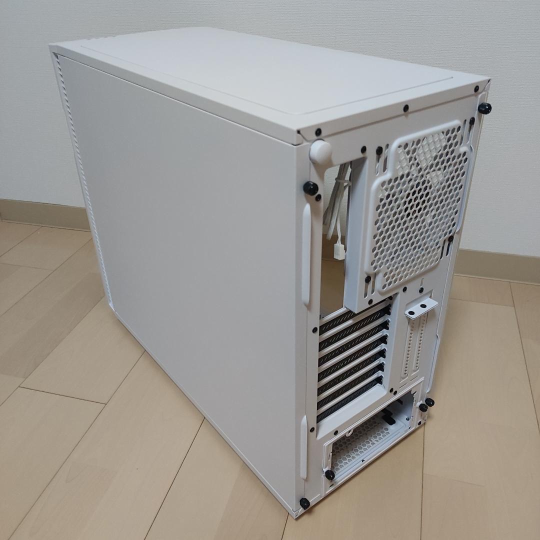 Fractal Design ミドルタワーPCケース
