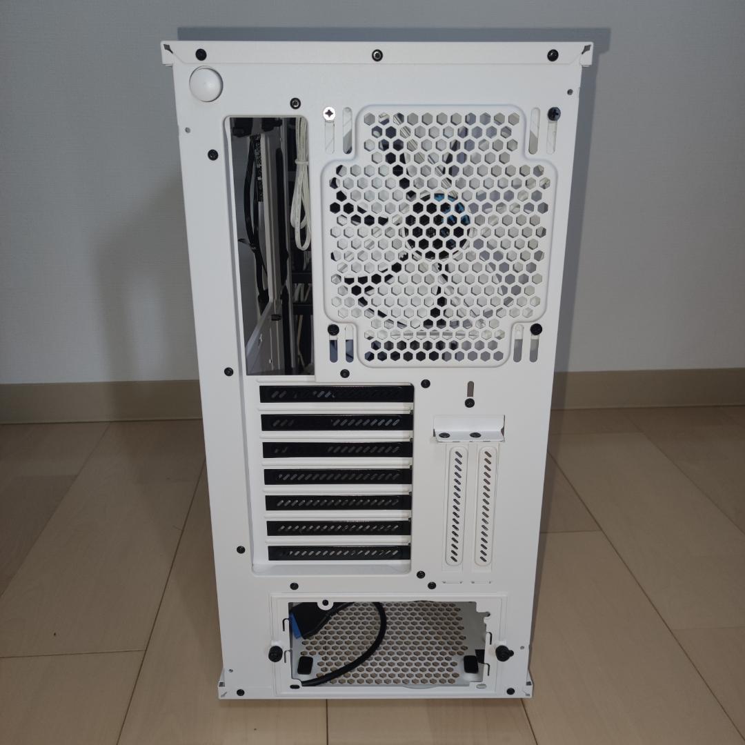 Fractal Design ミドルタワーPCケース