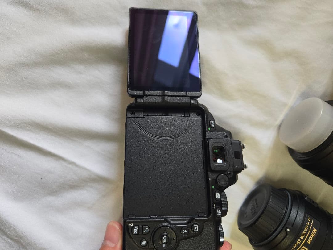 Nikon D5600 デジタル一眼レフカメラ ダブルズームキット