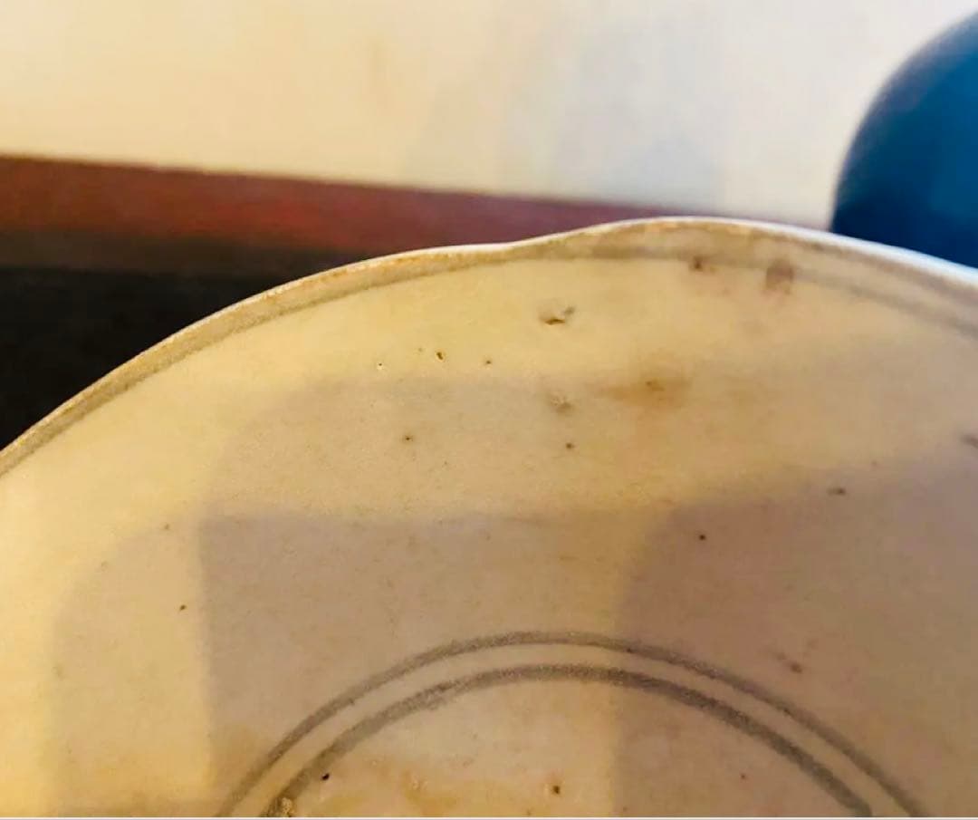 アンティーク・汕頭（スワトウ）染付草花文・小碗・唐木鑑賞スタンド付・２点セット