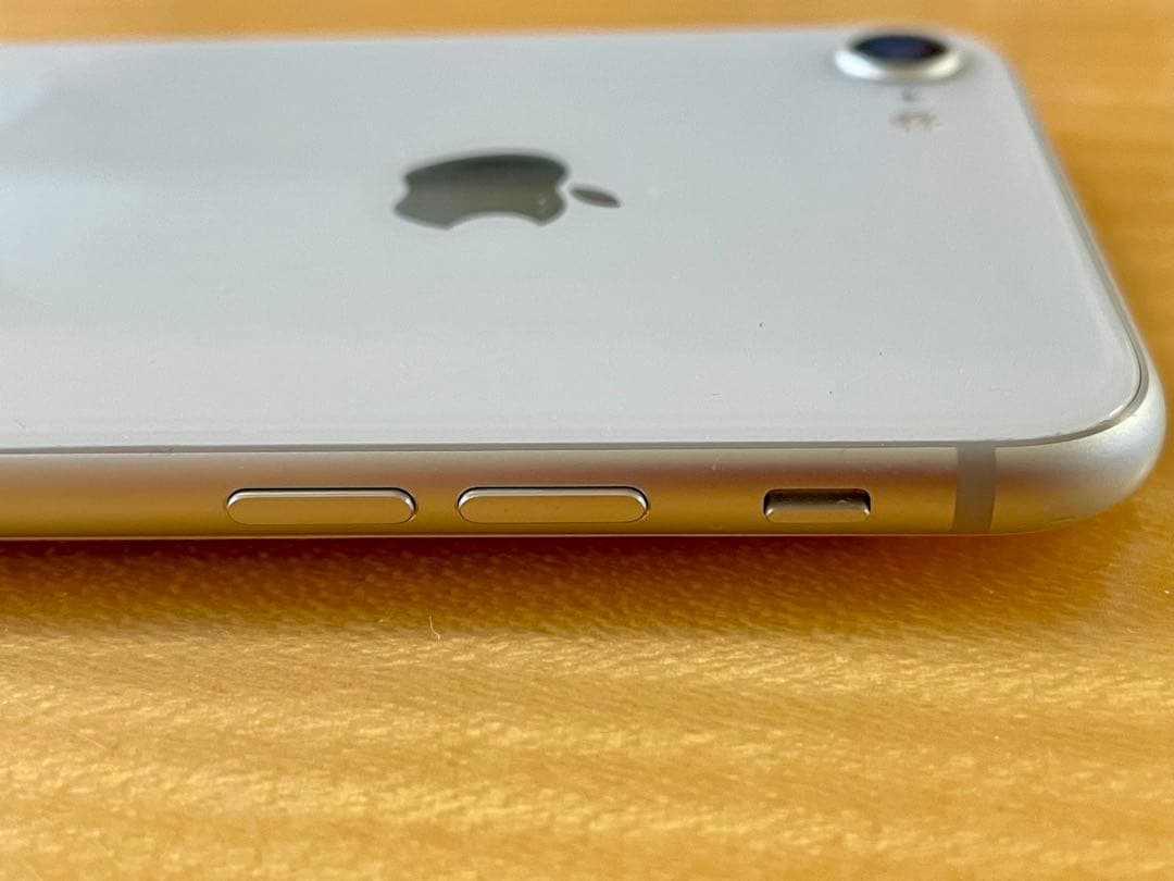 【iPhone 8】64GB 本体バッテリー100%【箱付き】