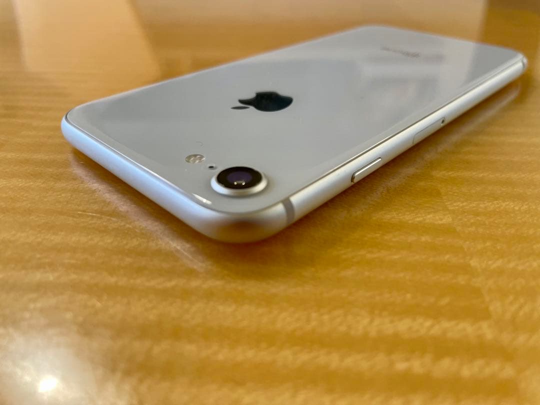 【iPhone 8】64GB 本体バッテリー100%【箱付き】