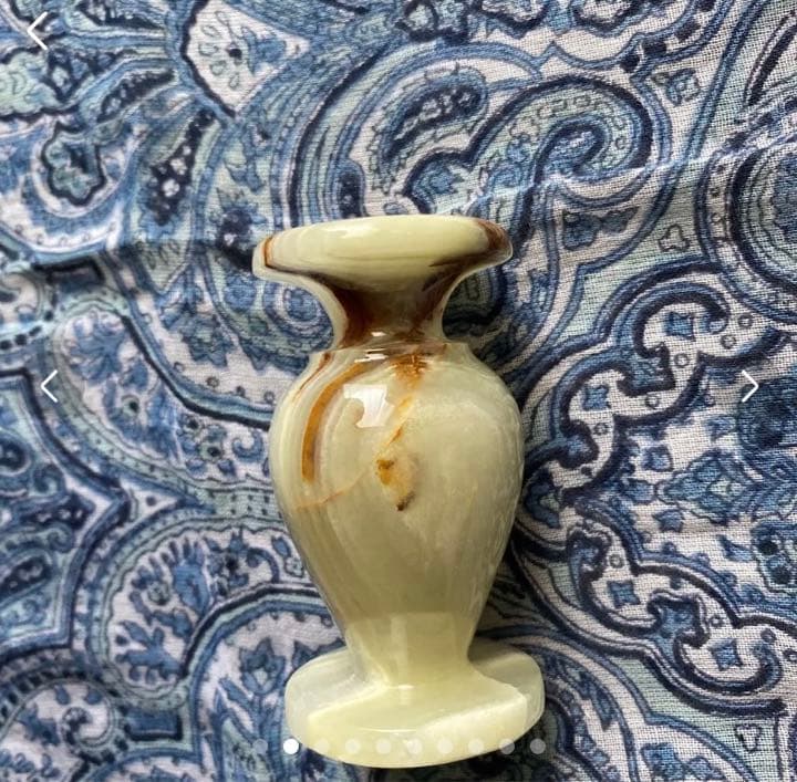 金運爆上げ　牡鹿半島産大理石　一輪挿