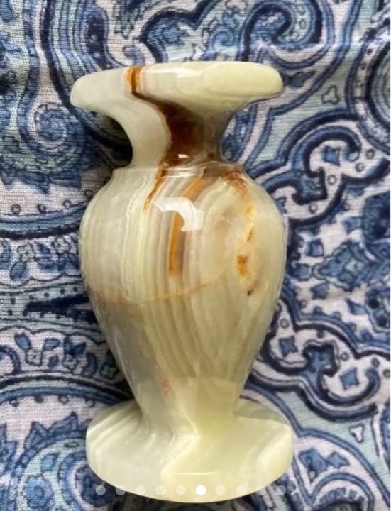 金運爆上げ　牡鹿半島産大理石　一輪挿