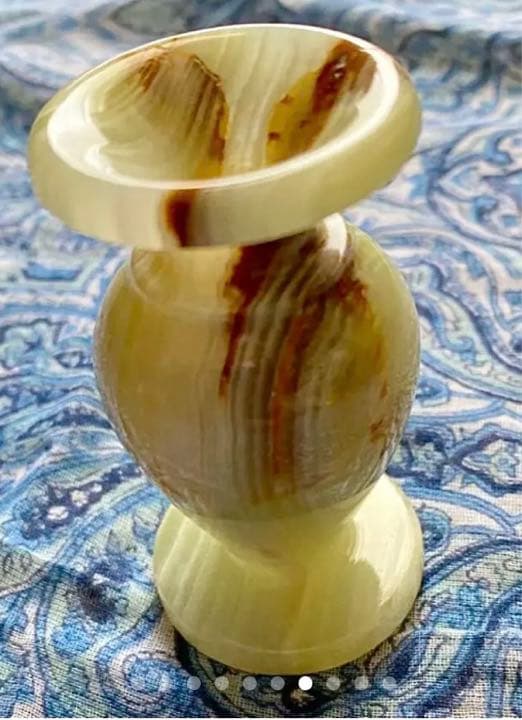 金運爆上げ　牡鹿半島産大理石　一輪挿