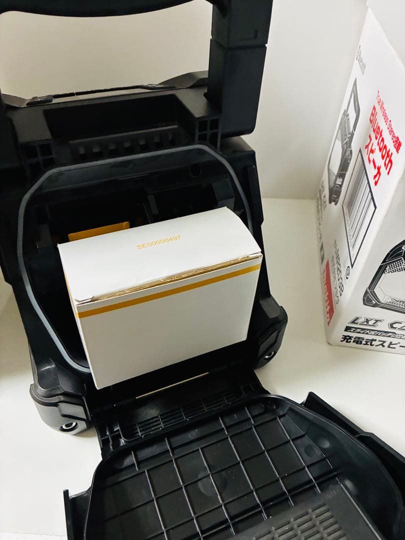 マキタ(Makita) 充電式スピーカ(黒) MR203B