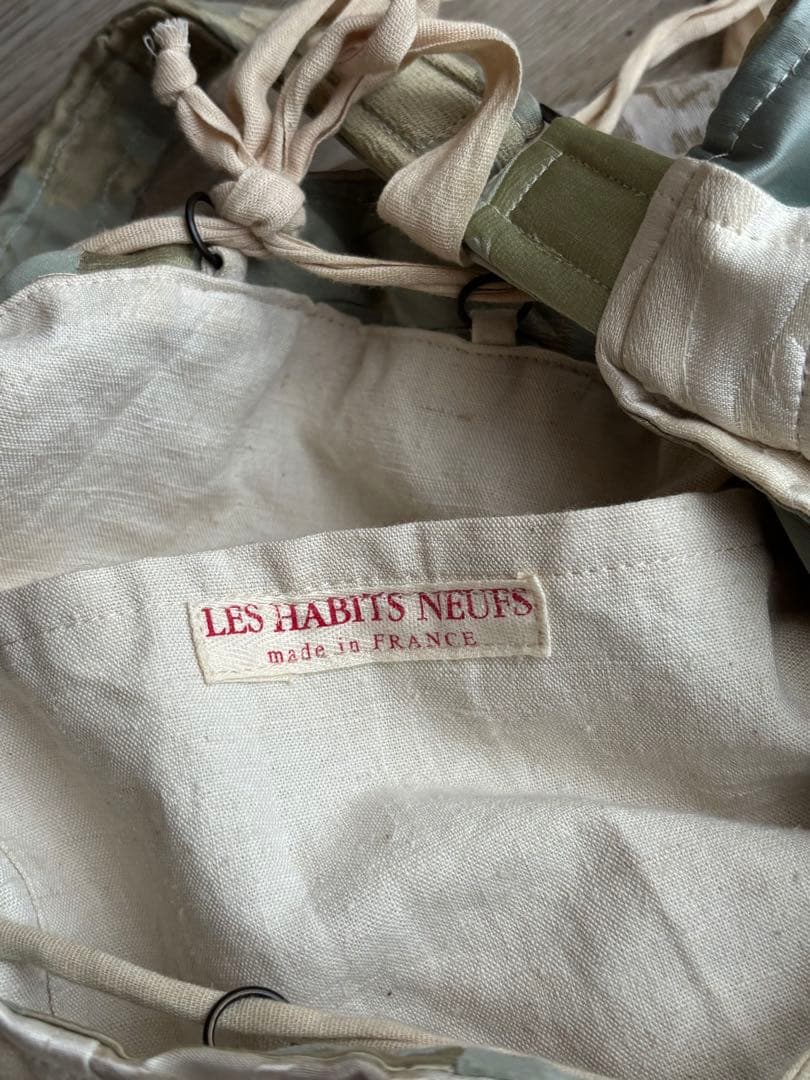 レザビヌフ　LES HABITS NEUF 巾着型バッグ