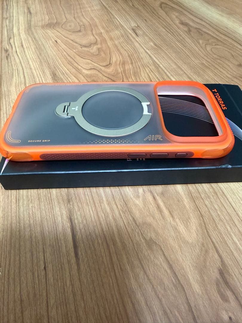 TORRAS iPhone17pro Ostand Q3 Air 暁 中古美品