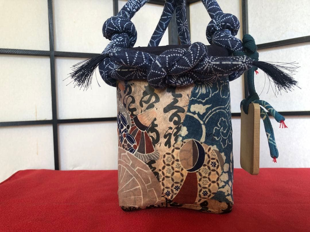 一閑張り　一閑張りバック　　　藍染 型染　古布　犬張子