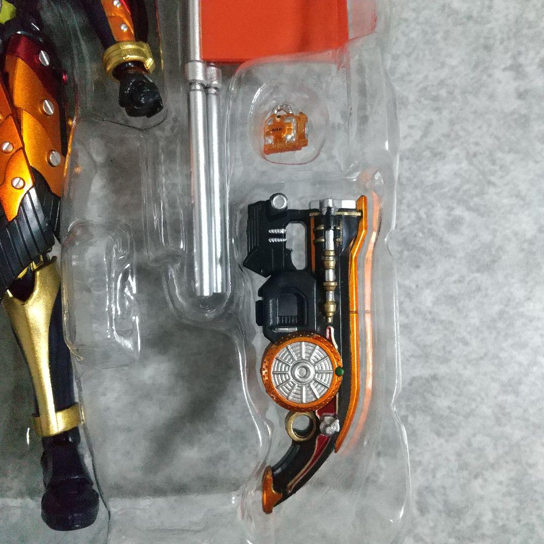 S.H.Figuarts 仮面ライダーガイム カチドキフォーム