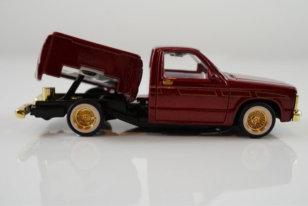 ミニカー Revell LOWRIDER Chevy S-10