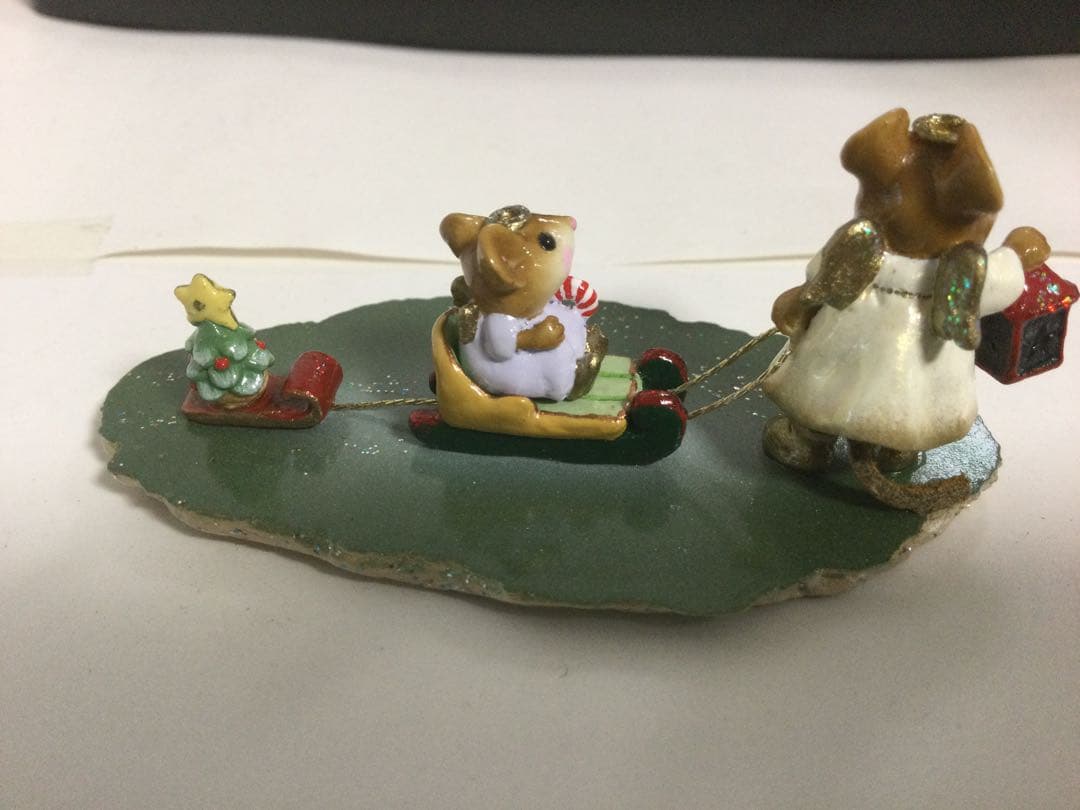 置物 Wee forest Folk Lighting the way