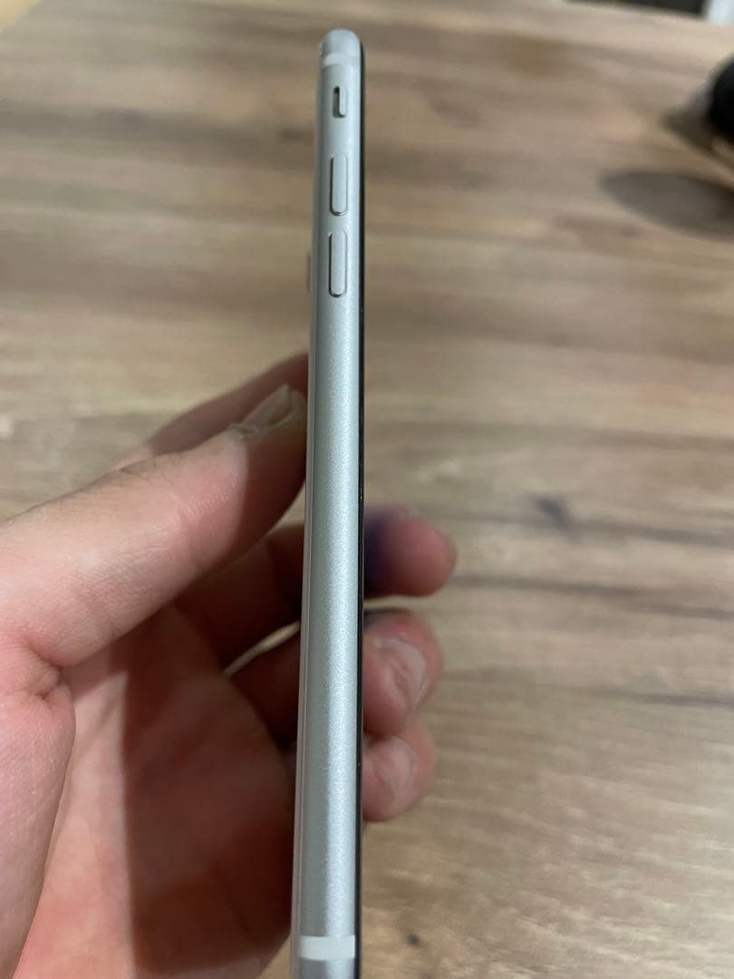 値下げ　iPhone SE第2世代