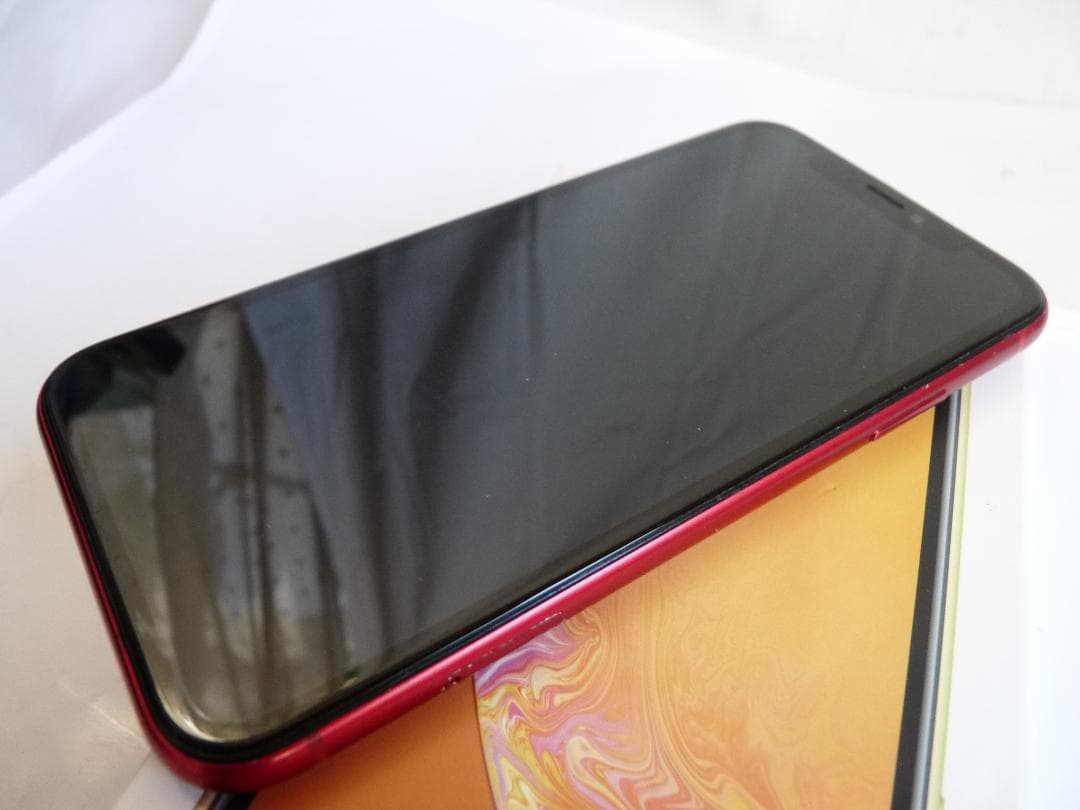 Apple iPhone XR 赤色 A2106 MT062J/A 箱付き