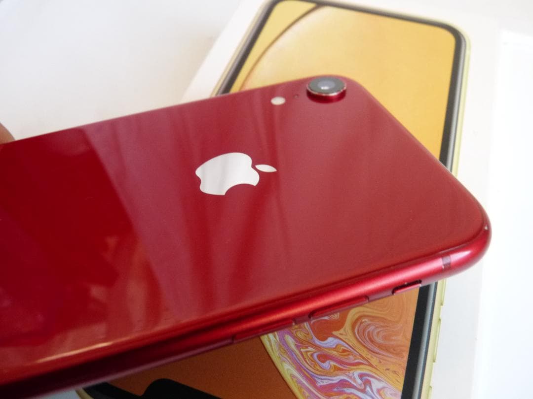 Apple iPhone XR 赤色 A2106 MT062J/A 箱付き