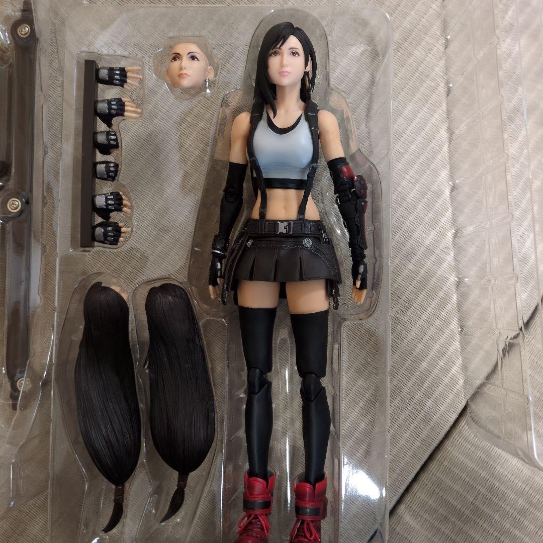 プレイアーツ改　 ティファ