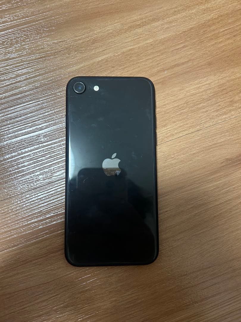 か*ん様 Apple iPhone SE (第2世代) ブラック