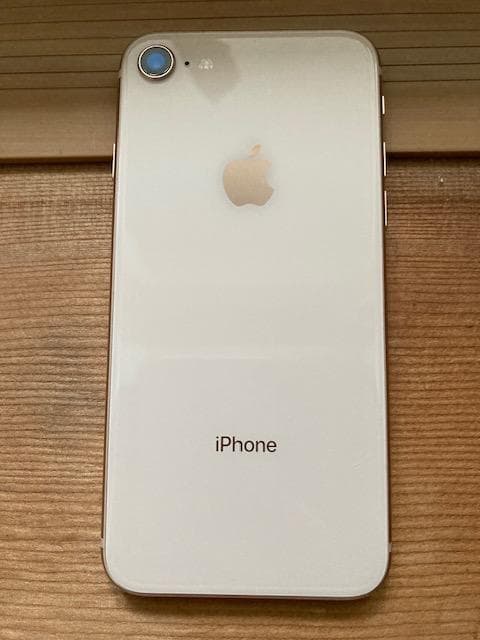 【美品】iPhone8 ゴールド 64GB SIMフリー 箱 アクセサリー付