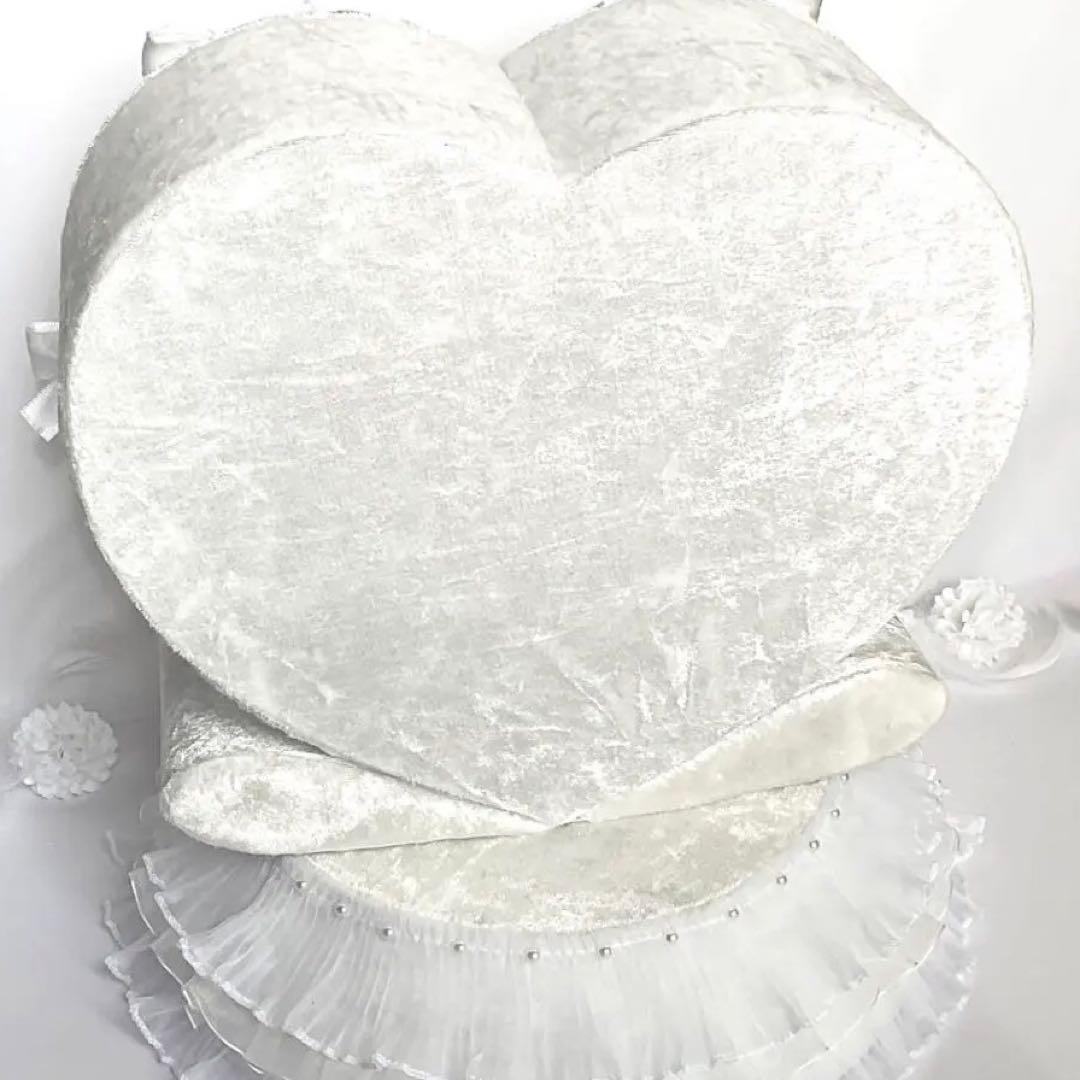 祝福を結ぶ純白リボン雛