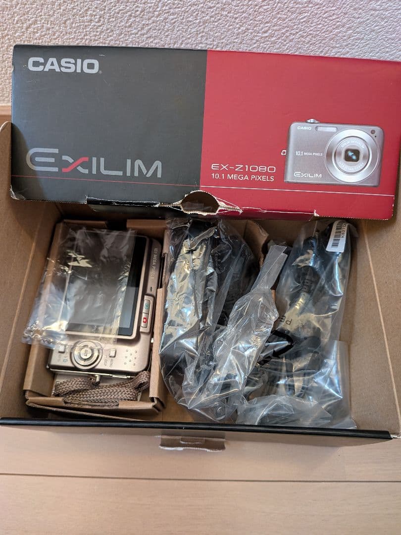 カシオ デジタルカメラ CASIO EXILIM EX-Z1080