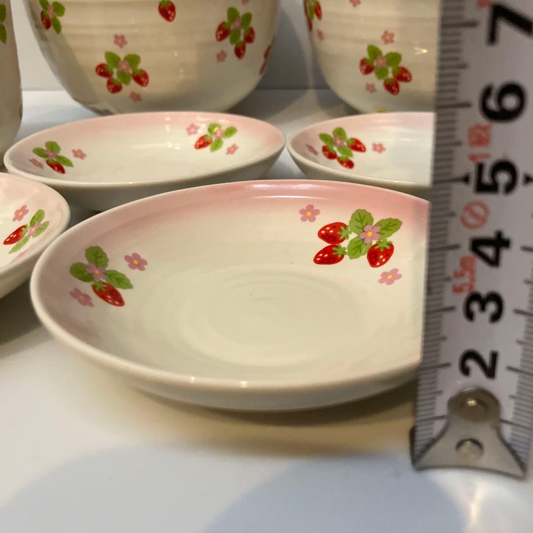 未使用　マザーガーデン 陶器　食器9点セット いちご柄
