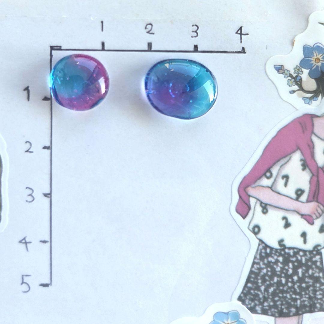 ✞2Face024☺ハンドメイド　ミニ樹脂ピアス