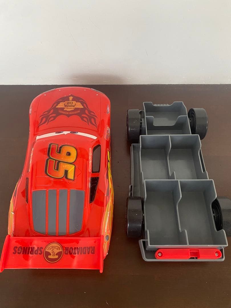 トミカカーズ　たくさんのせよう！大きなマック＆大きなマックウィーン　中古品