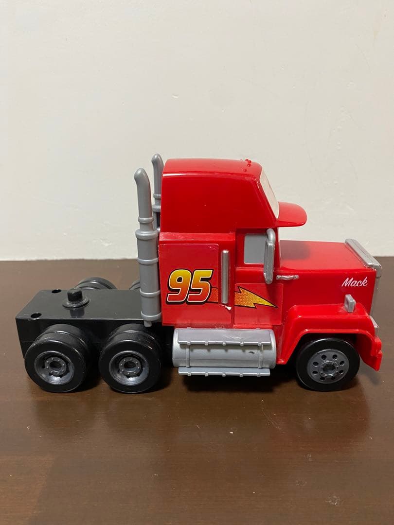 トミカカーズ　たくさんのせよう！大きなマック＆大きなマックウィーン　中古品