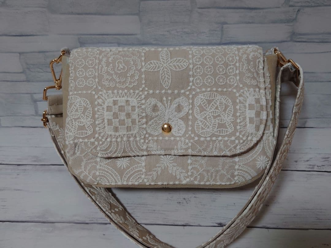forest tile　light beige　 ミナペルホネン カバーバッグ