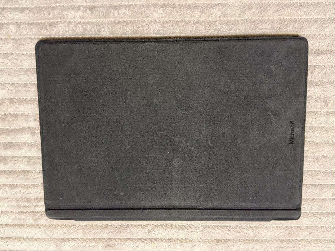 【付属品箱あり】Surface Pro 5 / i5 / 4GB / 128GB