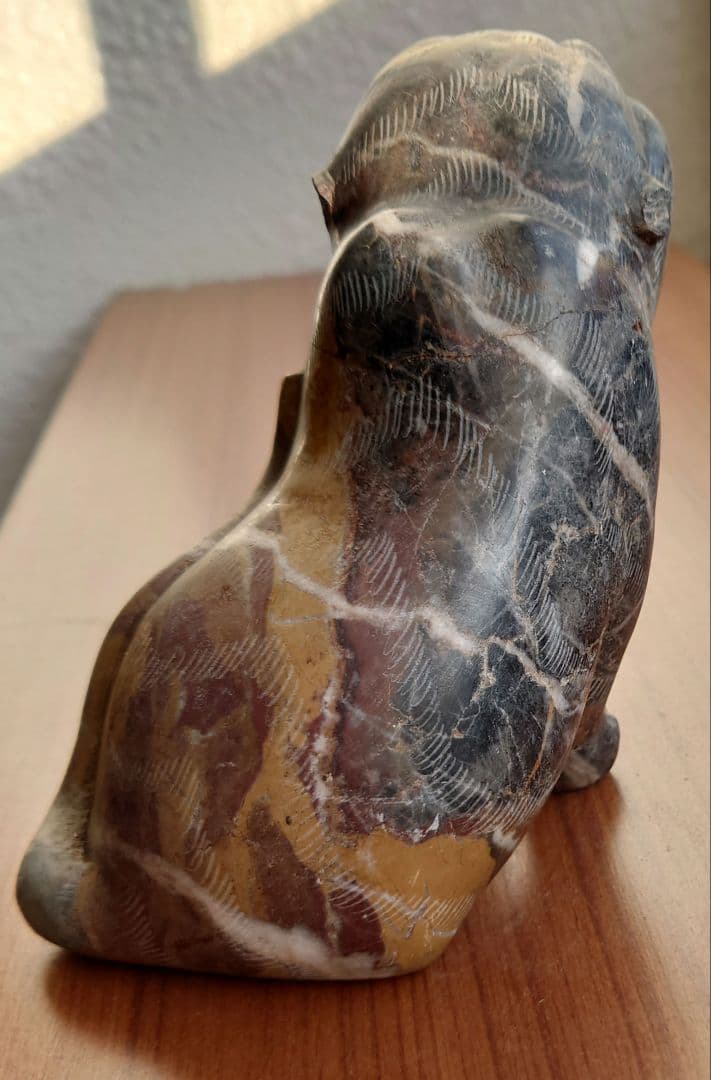獅子の石彫刻 約15cm