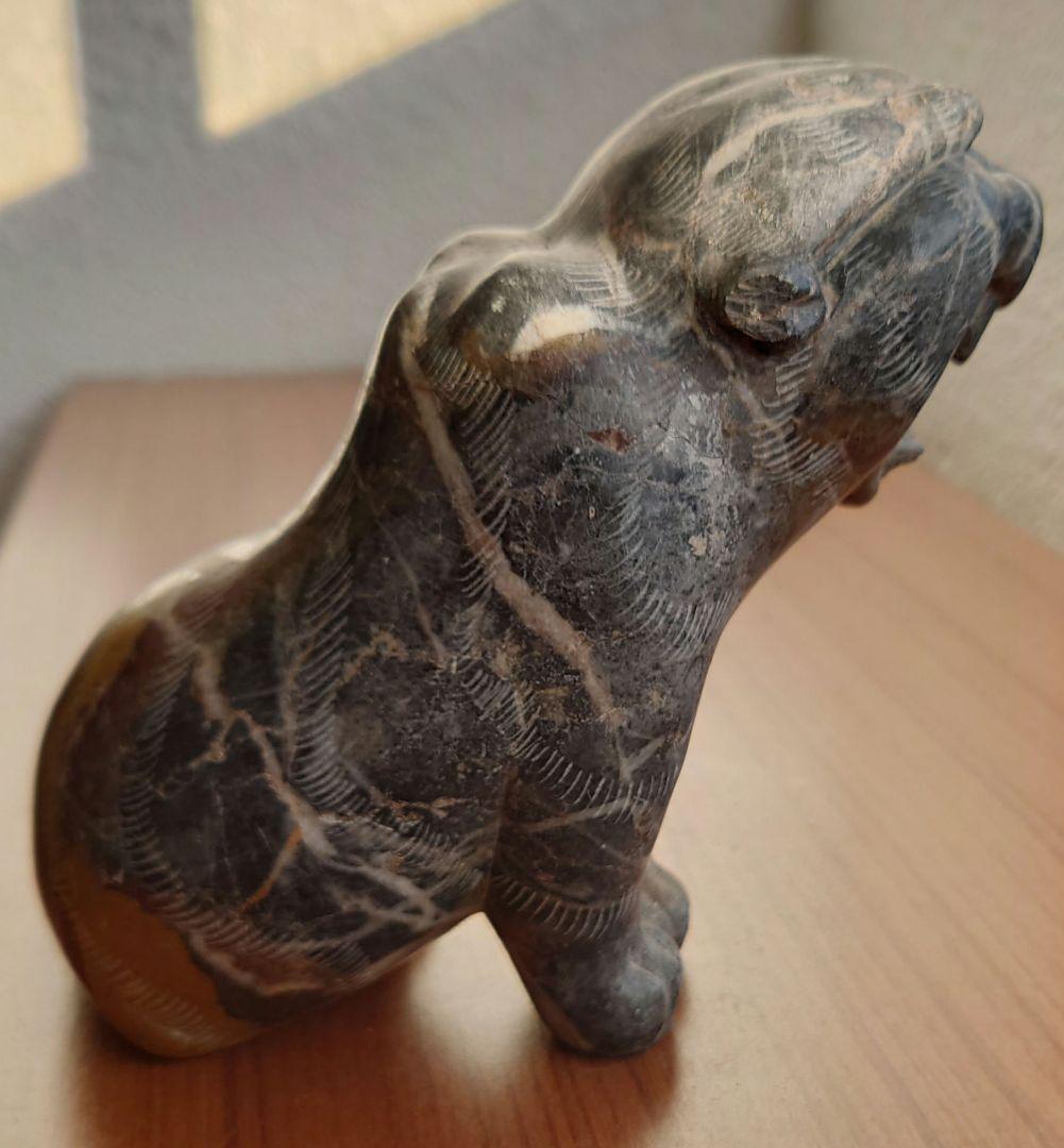 獅子の石彫刻 約15cm