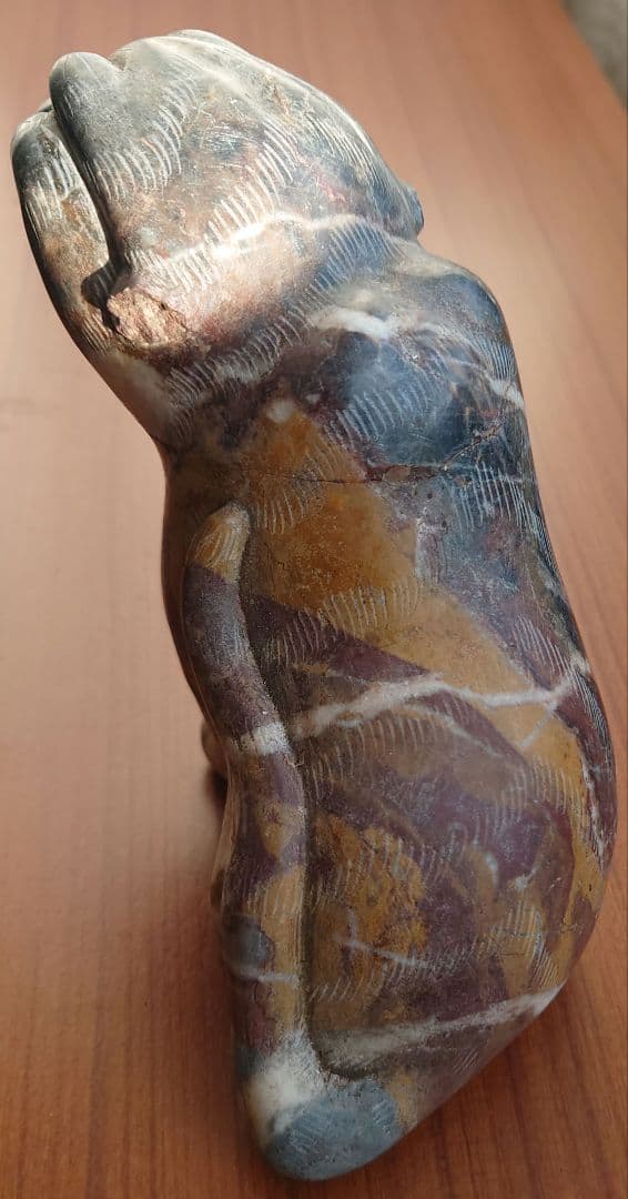 獅子の石彫刻 約15cm
