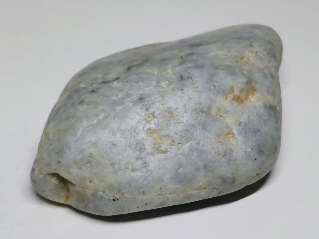 糸魚川134 翡翠 378g ヒスイ 原石 鑑賞石 自然石 誕生石 鉱物 鉱石