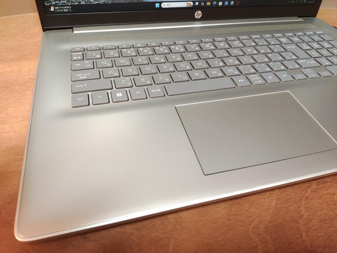 【美品】HP 17s-cu 3003TU Core i7-1355U