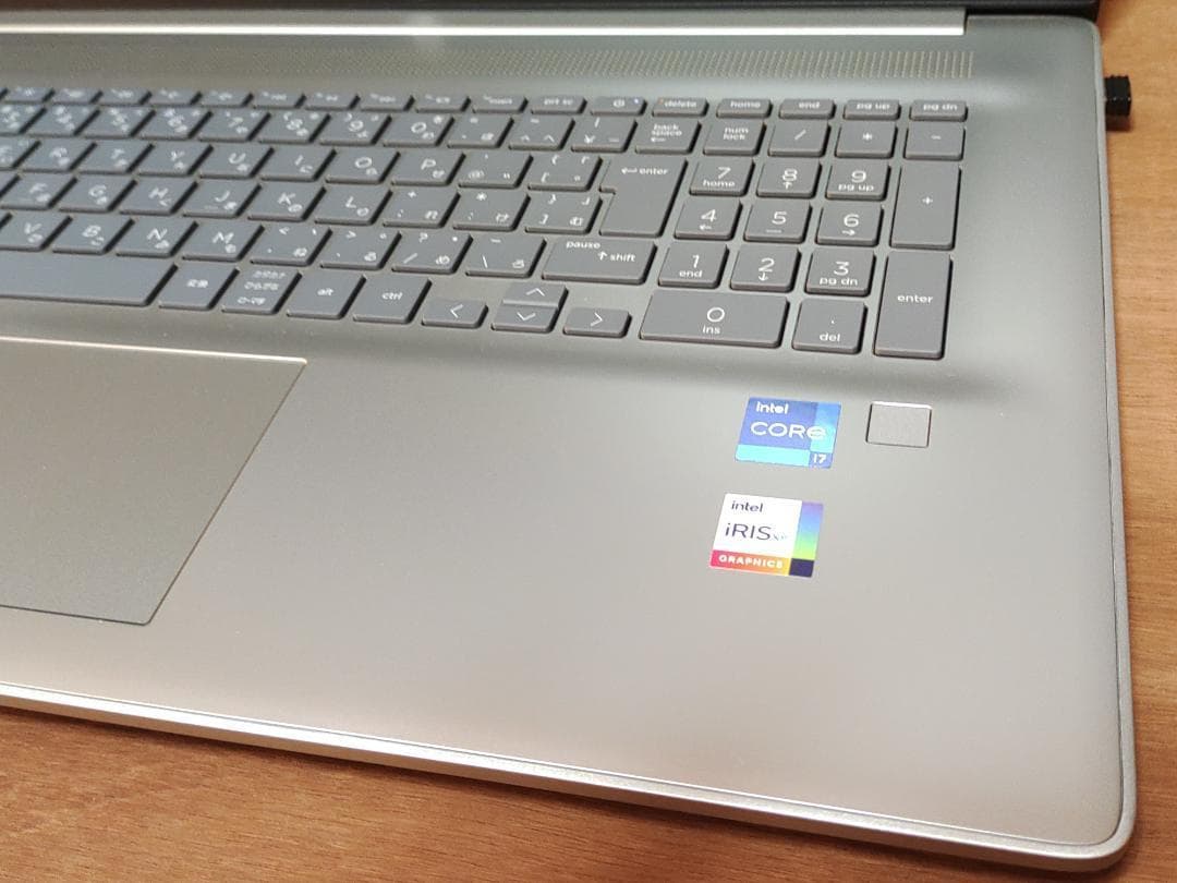 【美品】HP 17s-cu 3003TU Core i7-1355U